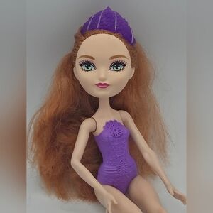 Ever After High Ballet Holly O'Hair Doll